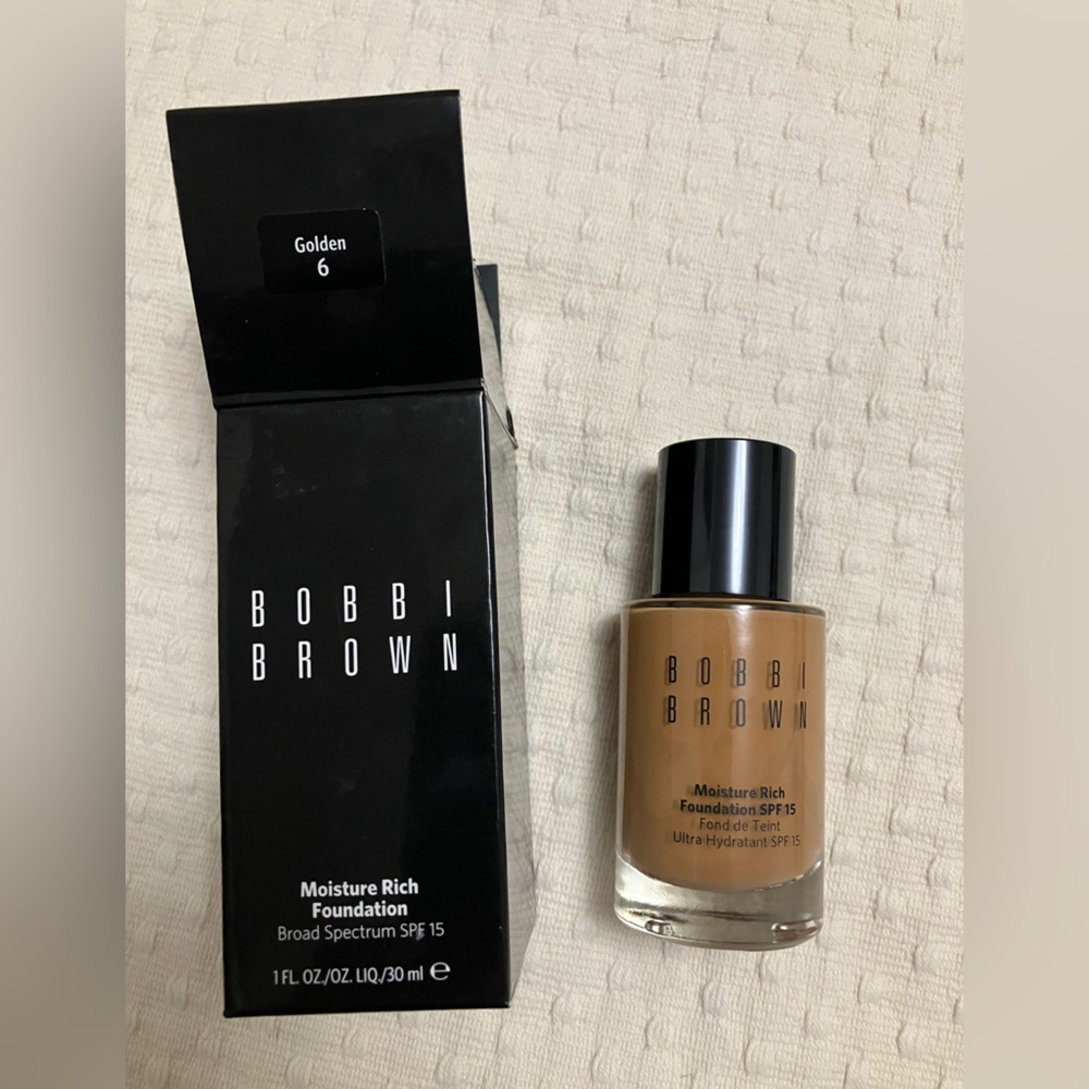 Bobbi Brown Moisture Rich Foundation SPF‎ 15 - Golden 6 Light-Med Skin Tone NIB